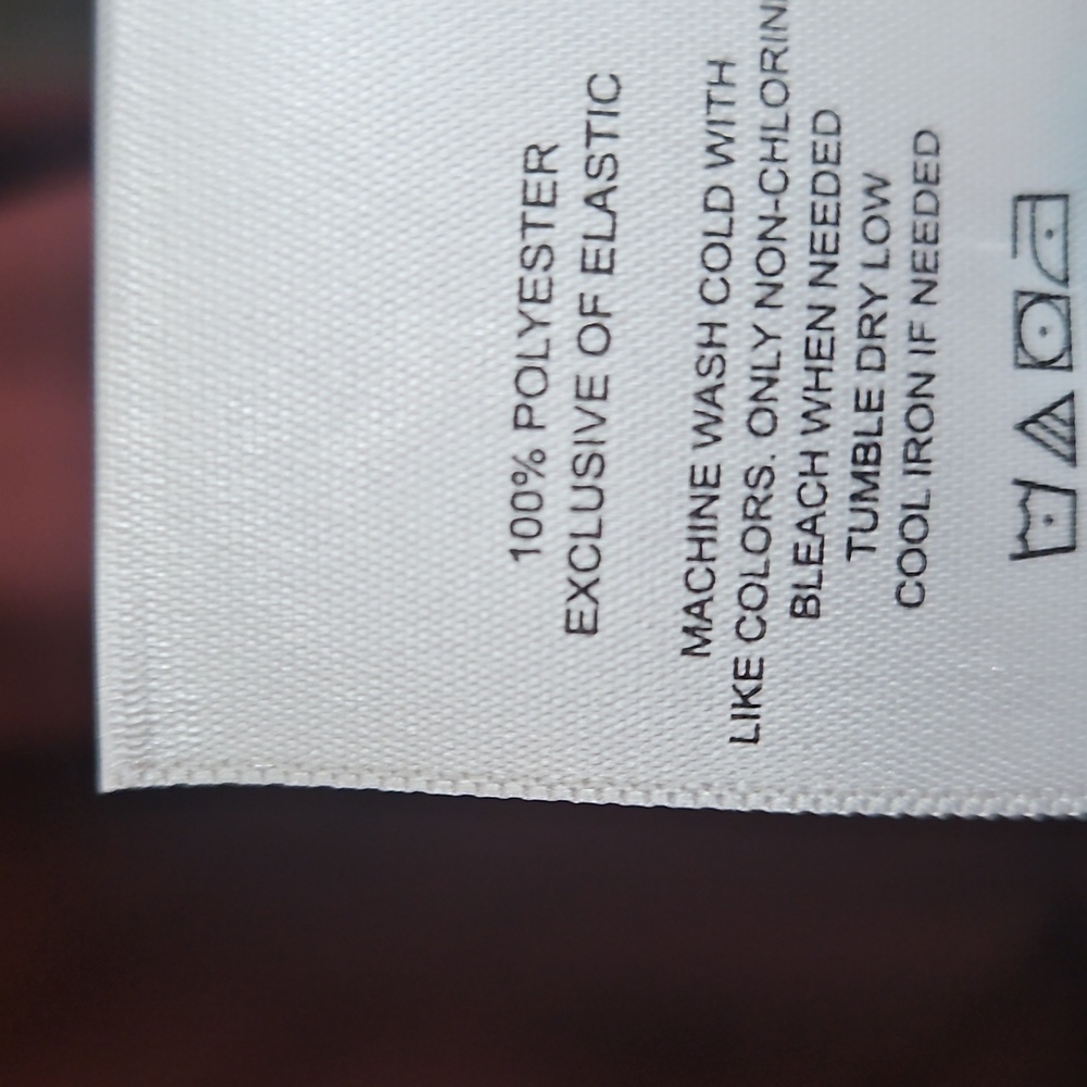 Express V-Neck Blouse - Picture 6 of 6